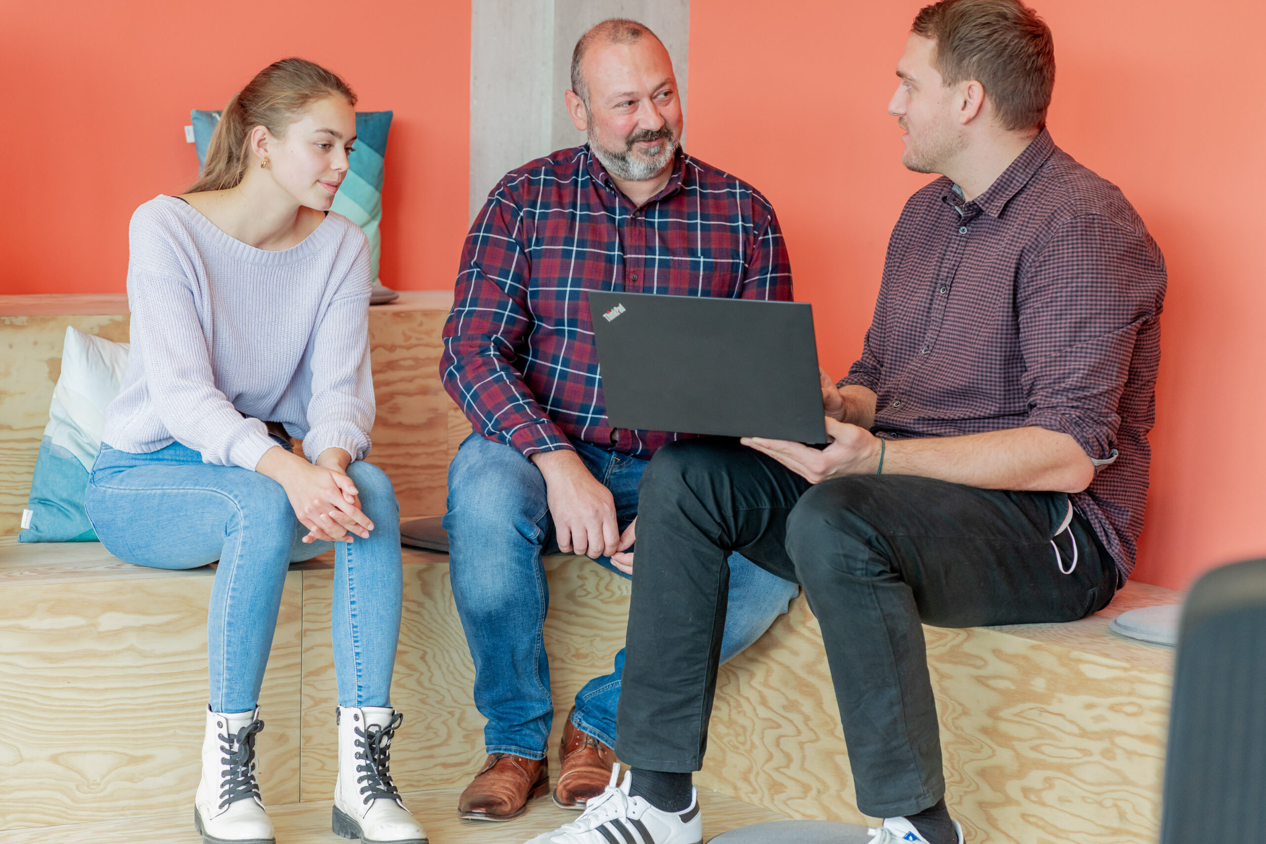 Ambu Innovation GmbH – Regionale Identität